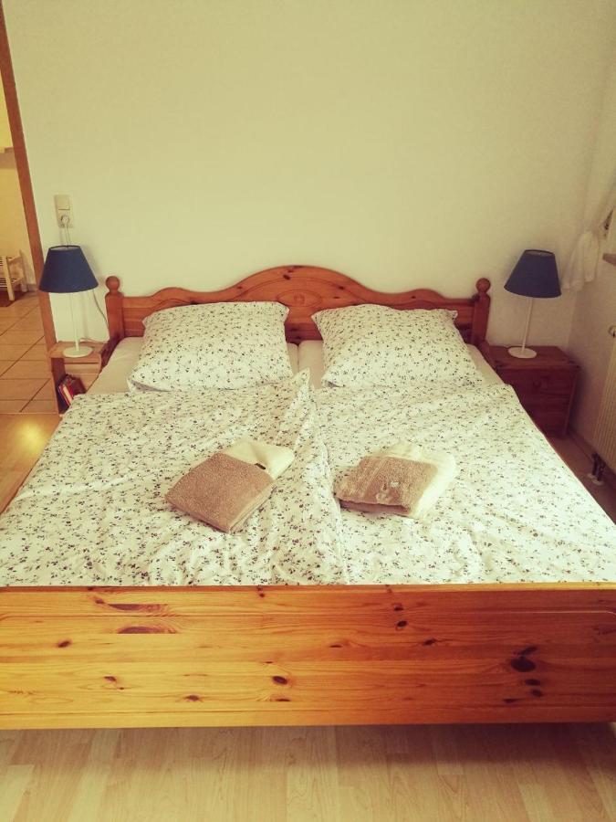 Ferienwohnung Fränkisches Seenland - FeWo Antje Mitteleschenbach Buitenkant foto
